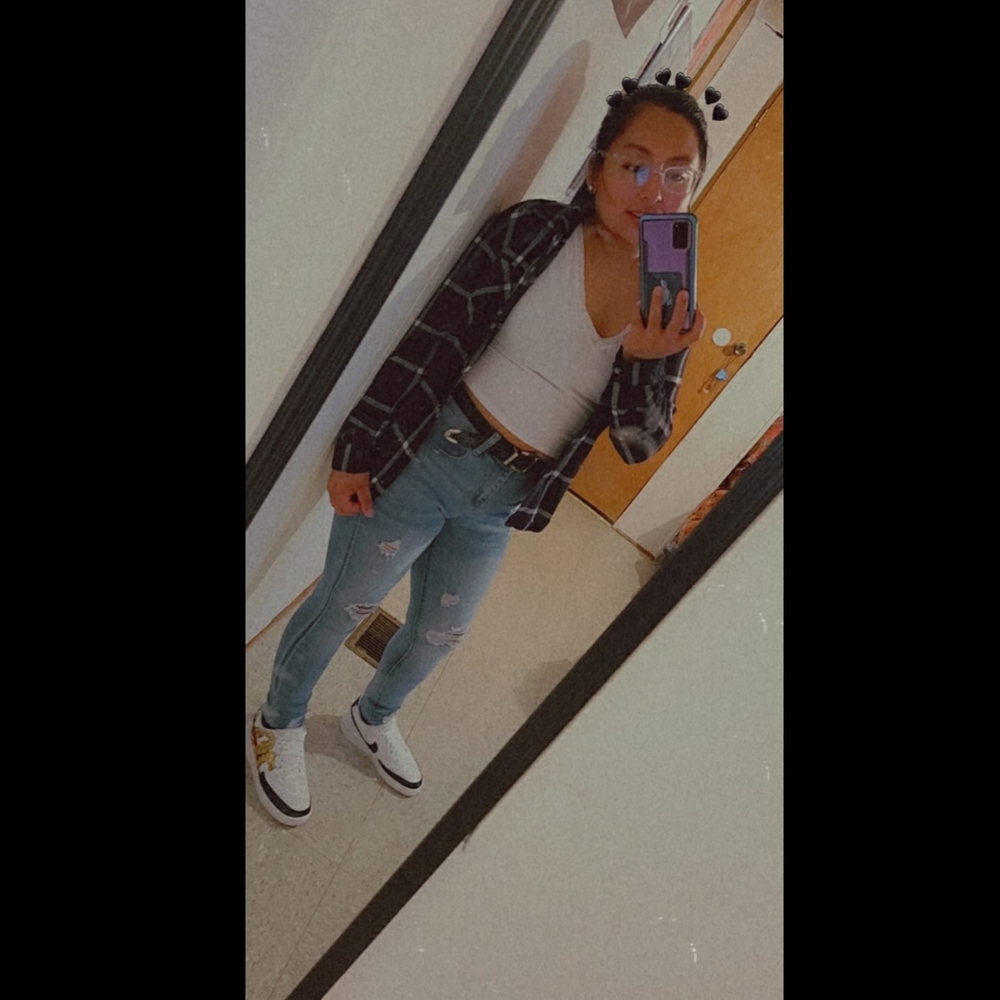 Meet your Posher, Angela